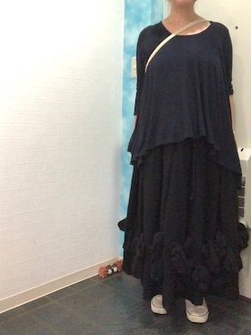 「COMME des GARCONS（コムデギャルソン）のアイテム（スカート、ブラック系）」を使った、Mikako Hathawayさん（レディース・162cm）の秋コーディネート