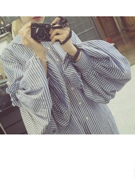 「akikoaokiのアイテム（シャツ/ブラウス、ホワイト系）」を使った、百冨友香理さん（レディース・160cm）の秋コーディネート