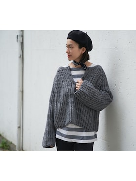 「GALLARDAGALANTE（ガリャルダガランテ）のヘンリーネックニット【オンラインストア限定商品】（ニット/セーター、グレー系）」を使った、百冨友香理さん（レディース・160cm）の秋コーディネート