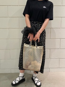 「SPINNS(スピンズ)のアイテム(シュシュ)」を使った、Thina ☻さん(レディース・158cm)の春コーディネート