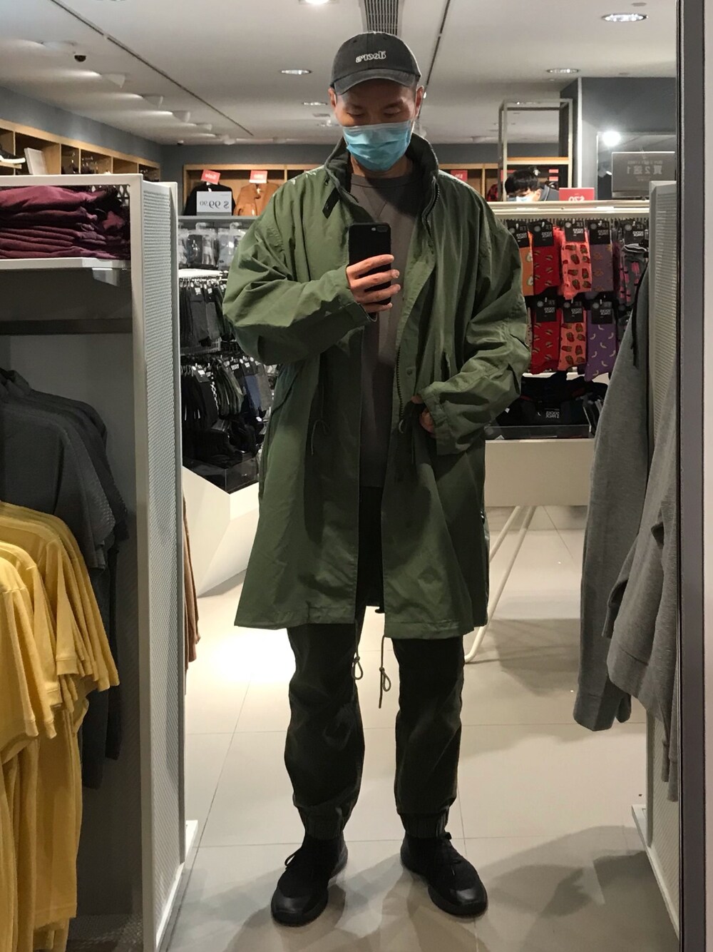 「AUTHENTIC SHOE &Co.のアイテム（キャップ、ブラック系）」を使った、jayさん（メンズ・185cm）の冬コーディネートの1枚目の写真