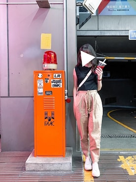 「GRL」｜「アイテム（チノパンツ）」を使った、carine 🇹🇼さん（レディース・153cm）の夏コーディネート