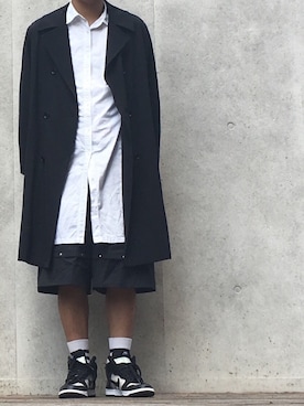 「Yohji Yamamoto（ヨウジヤマモト）のアイテム（トレンチコート）」を使った、とーたさん（メンズ・175cm）の夏コーディネート