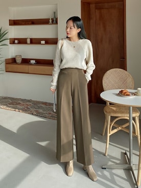 「ファッションの力を信じよう」｜「アイテム（スラックス）」を使った、SECRET LABELさん（レディース・162cm）の冬コーディネート