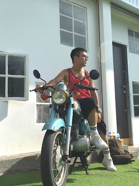 Yoru Chenさんのコーディネート