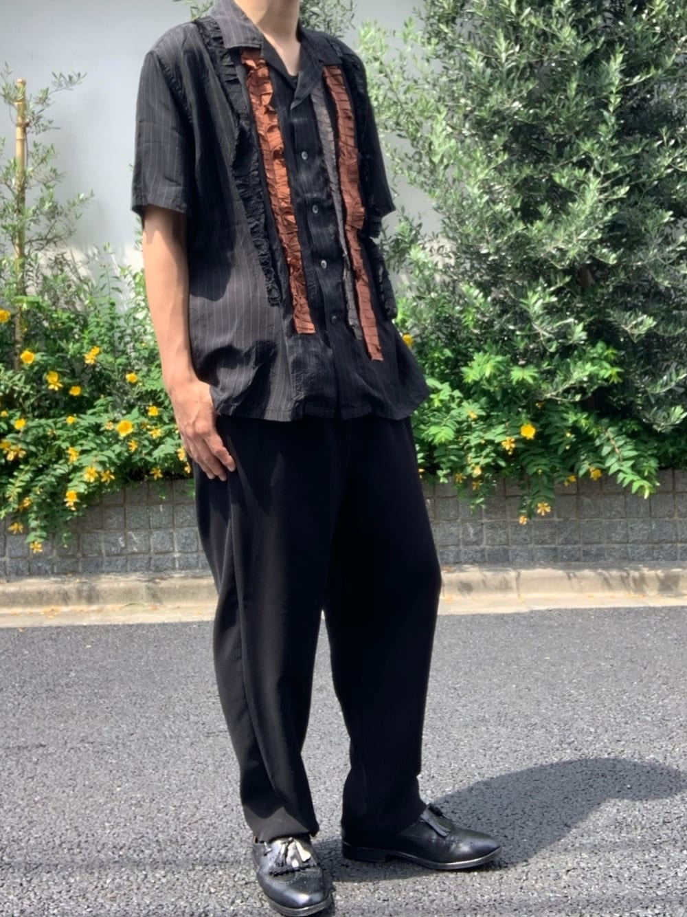 「夏コーデ」｜「Church'sのアイテム（ローファー、ブラック系）」を使った、Yoheiさん（メンズ・175cm）の夏コーディネートの1枚目の写真