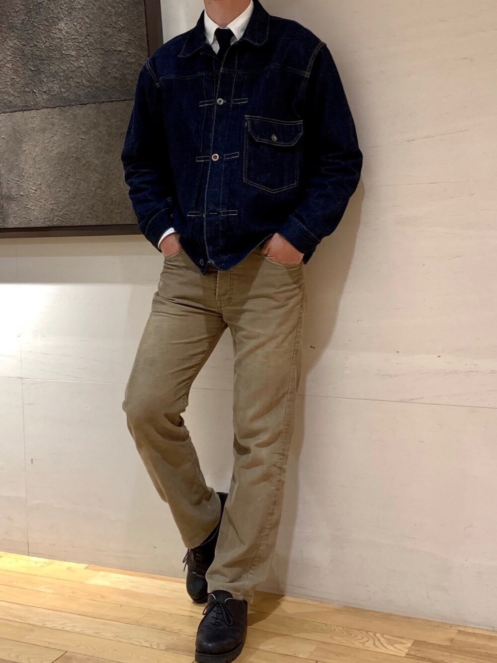 「デニムジャケット、細畝、コーデュロイパンツ、TO&CO、タイドアップ、ニットタイ、秋服」｜「BRILLA per il gustoのAUBERGE / PREMIER デニムジャケット（デニムジャケット、ブルー系）」を使った、Yoheiさん（メンズ・175cm）の秋コーディネートの1枚目の写真