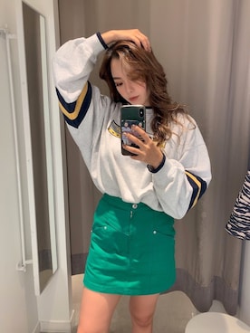 「snidel」｜「アイテム（スウェット）」を使った、Rionaさん（レディース・159cm）の秋コーディネート