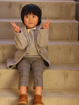 「petit main（プティマイン）のアイテム（チェスターコート）」を使った、shio07さん（キッズ・90cm）の冬コーディネート