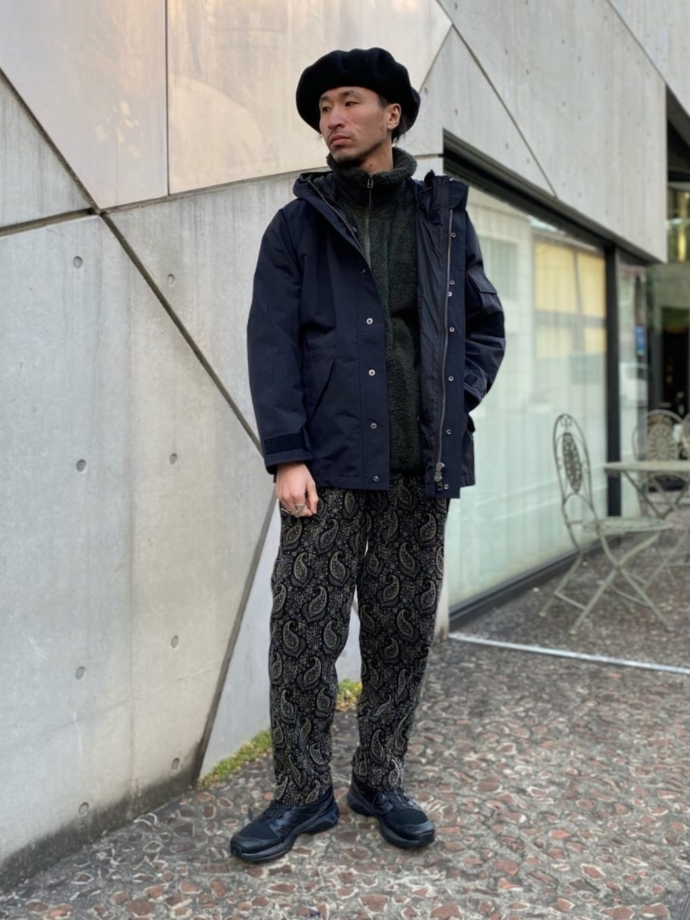 「johnbull、Johnbull Private labo、ジョンブル、ジョンブル　プライベート　ラボ(Johnbull Private labo)、マウンテンパーカー、柄パンツ、フリース、ベレー帽、アウトドアスタイル、オトナカジュアル」｜「Johnbullのボアフリースジップジャケット（その他アウター、グリーン系）」を使った、dasさん（メンズ・176cm）の冬コーディネートの1枚目の写真