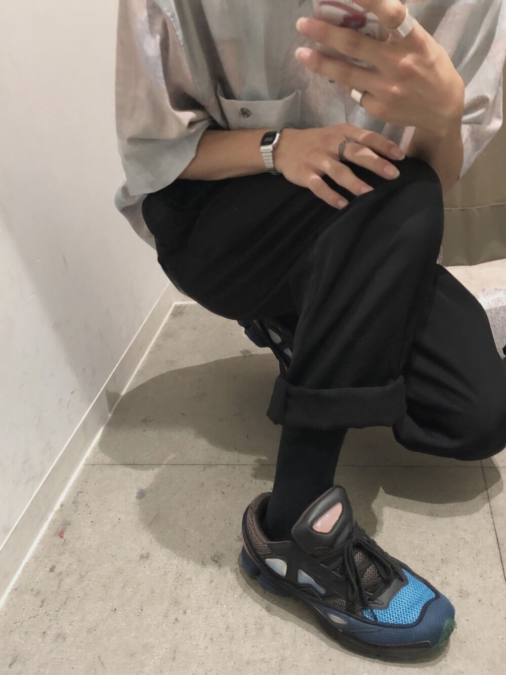 「RAF SIMONS」｜「葵産業のアイテム（採寸ボディースーツ、シルバー系）」を使った、ナツキさん（メンズ・170cm）の秋コーディネートの1枚目の写真