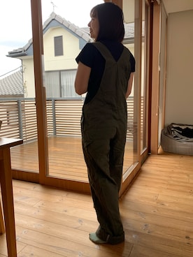 「キャンプスタイル」｜「アイテム（オールインワン・サロペット）」を使った、Mikiさん（レディース・157cm）の秋コーディネート