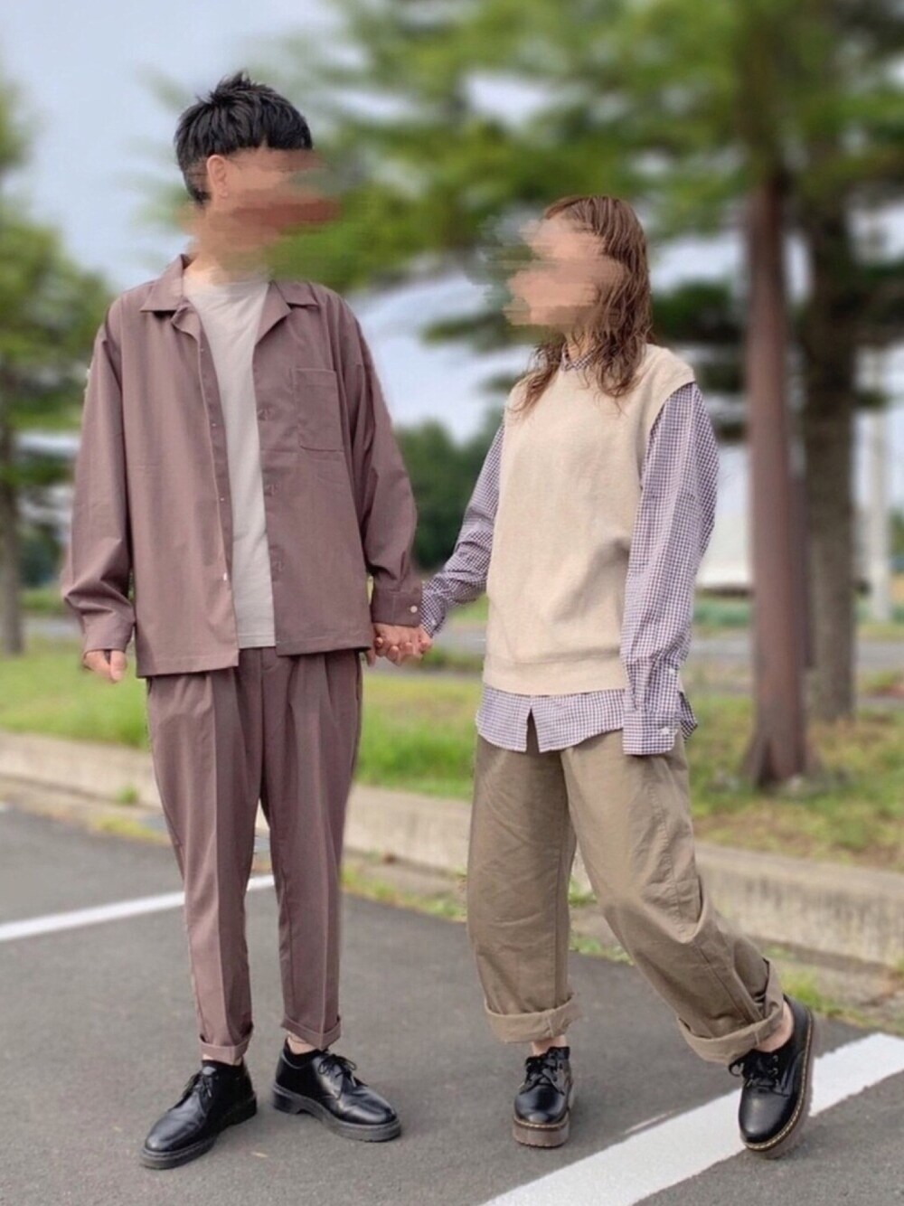 「ペアルック、リンクコーデ、シミラールック、おそろいコーデ、秋コーデ、プチプラコーデ、全身GU、ブラウンコーデ、溺愛じじい、にゃにゃ」｜「GUのルーズフィットＴシャツ（5分袖）（Tシャツ/カットソー、グレー系）」を使った、とうちゃんさん（メンズ・182cm）の秋コーディネートの1枚目の写真