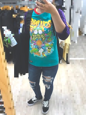「ROLLING CRADLE（ローリングクレイドル）のアイテム（Tシャツ/カットソー）」を使った、Yuki16さん（レディース・163cm）の冬コーディネート