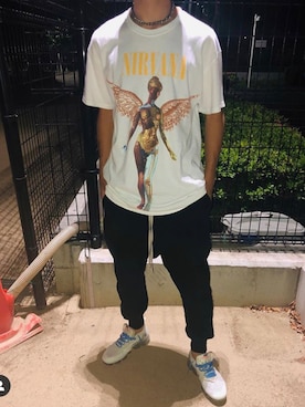 「DRKSHDW by RICK OWENS（ダークシャドウ バイ リックオウエンス）のアイテム（カーゴパンツ）」を使った、尊さん（メンズ・172cm）の夏コーディネート