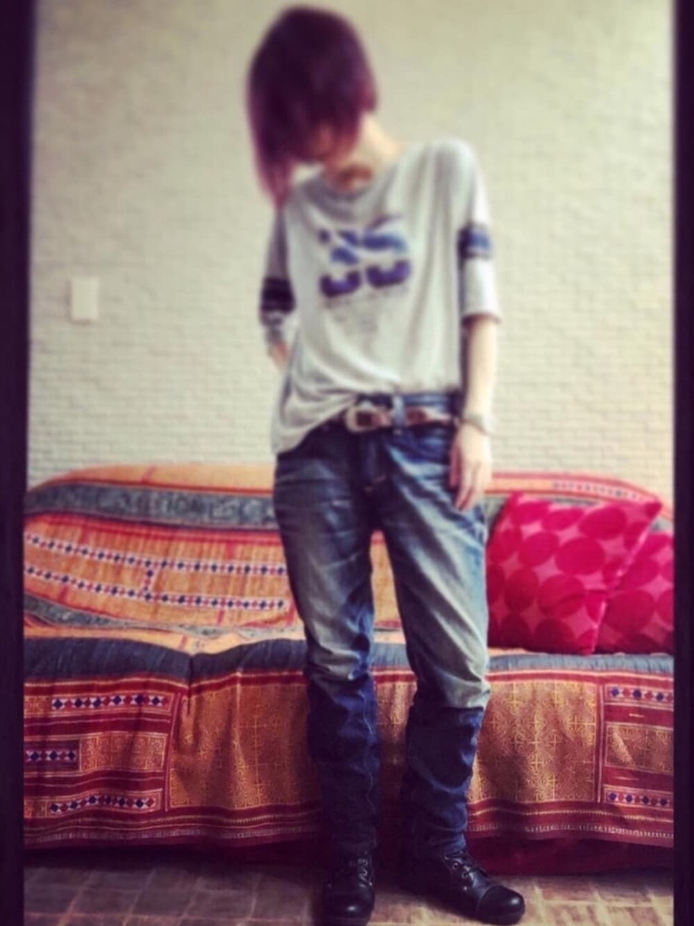「EDWIN、楽チンコーデ、ラフコーデ、ユニクロ、guess、ショートブーツ、カジュアル、仕事着、Tシャツ」｜「EDWINのアイテム（デニムパンツ、ブルー系）」を使った、nao1690さん（レディース・163cm）の夏コーディネートの1枚目の写真
