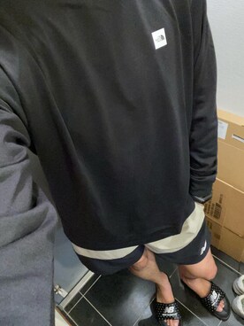 「THE NORTH FACE（ザノースフェイス）の【THE NORTH FACE / ザ ノースフェイス】L/S Small Box Logo Tee＃（Tシャツ/カットソー、ブラック系）」を使った、すんさん（メンズ・177cm）の秋コーディネート