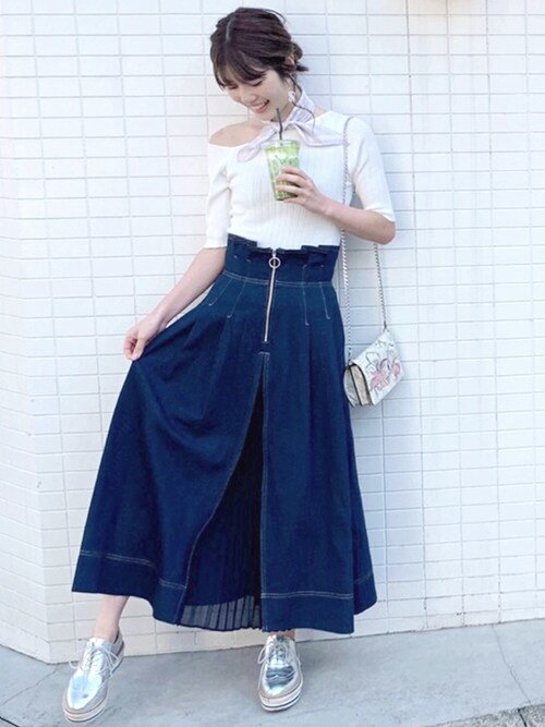 Mercuryduo鈴木茉由さんのデニムスカートを使ったコーディネート Zozotown