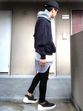 「Fear of God Los Angeles（フィアーオブゴッドロサンゼルス）のアイテム（パーカー、ブラック系）」を使った、shige   Dolla  ＄ignさん（メンズ・175cm）の冬コーディネート