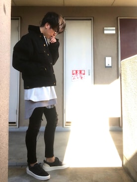「Fear of God Los Angeles（フィアーオブゴッドロサンゼルス）のアイテム（デニムジャケット、ブラック系）」を使った、shige   Dolla  ＄ignさん（メンズ・175cm）の冬コーディネート