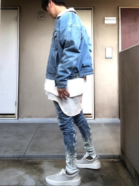 「Fear of God Los Angeles（フィアーオブゴッドロサンゼルス）のアイテム（デニムジャケット、ブルー系）」を使った、shige   Dolla  ＄ignさん（メンズ・175cm）の冬コーディネート