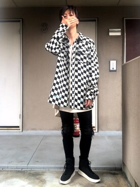 「off white（オフホワイト）のアイテム（シャツ/ブラウス、ブラック系）」を使った、shige   Dolla  ＄ignさん（メンズ・175cm）の秋コーディネート