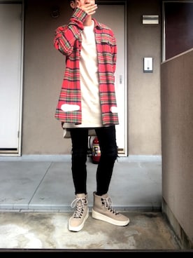 「off white（オフホワイト）のアイテム（シャツ/ブラウス、レッド系）」を使った、shige   Dolla  ＄ignさん（メンズ・175cm）の秋コーディネート