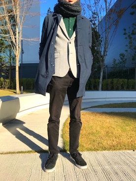 「緑」｜「アイテム（ステンカラーコート）」を使った、たかしさん（メンズ・173cm）の秋コーディネート