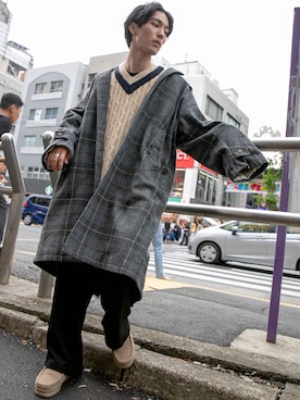 「ストリートカジュアル」｜「アイテム（ステンカラーコート）」を使った、PUBLUX MENSさん（メンズ・175cm）の秋コーディネート