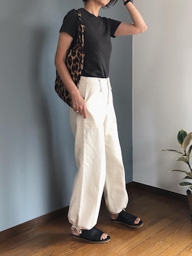 「BEAUTY&YOUTH UNITED ARROWS（ビューティーアンドユースユナイテッドアローズ）のBY∴ ロゴレオパードパーテーショントート ◆（トートバッグ）」を使った、みーさん（レディース・171cm）の夏コーディネート