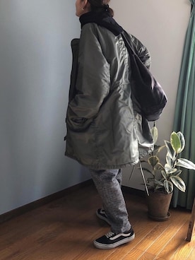 「オールドスクール」｜「アイテム（ミリタリージャケット）」を使った、みーさん（レディース・171cm）の冬コーディネート