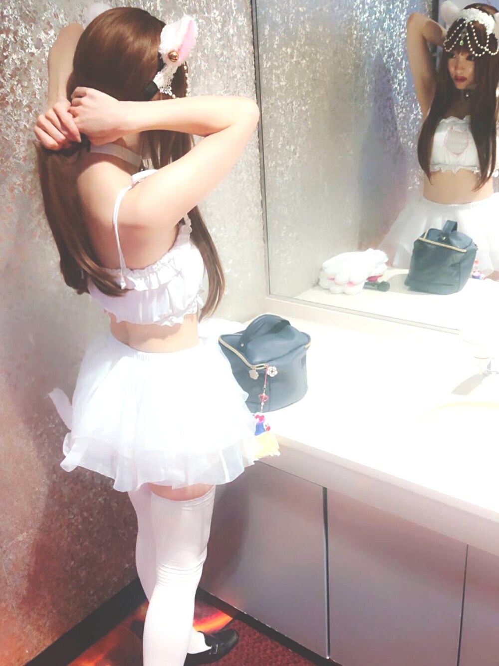 「ハロウィン、コスプレ、ネコ、ネコミミ」｜「tutuannaのアイテム（その他、ホワイト系）」を使った、神崎りのあ💗🐰🌸コスプレイヤーさん（レディース・151cm）の秋コーディネートの1枚目の写真