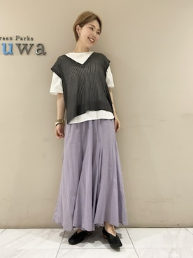「ベスト×Tシャツ」｜SAKAWAさん（レディース・161cm）の春コーディネート