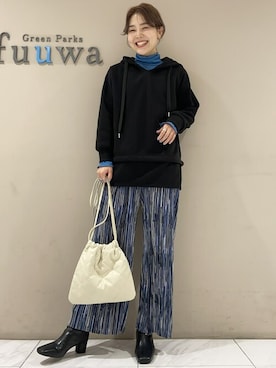 「RAY CASSIN（レイカズン）のアイテム（スウェット）」を使った、SAKAWAさん（レディース・161cm）の冬コーディネート