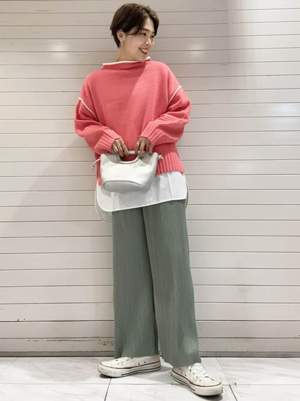 「カジュアルコーデ、Green Parks」｜「Petit fleurの・Petit Fleur ハイショクステッチニット＊（ニット/セーター、ピンク系）」を使った、SAKAWAさん（レディース・161cm）の冬コーディネートの1枚目の写真