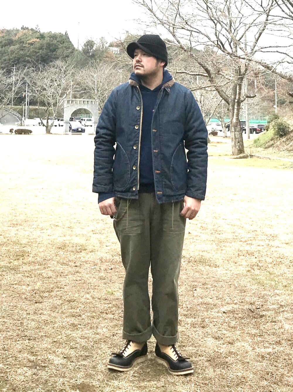 「HOUSTONのアイテム（ミリタリージャケット、ブルー系）」を使った、aliasremix0210さん（メンズ・175cm）の冬コーディネートの1枚目の写真