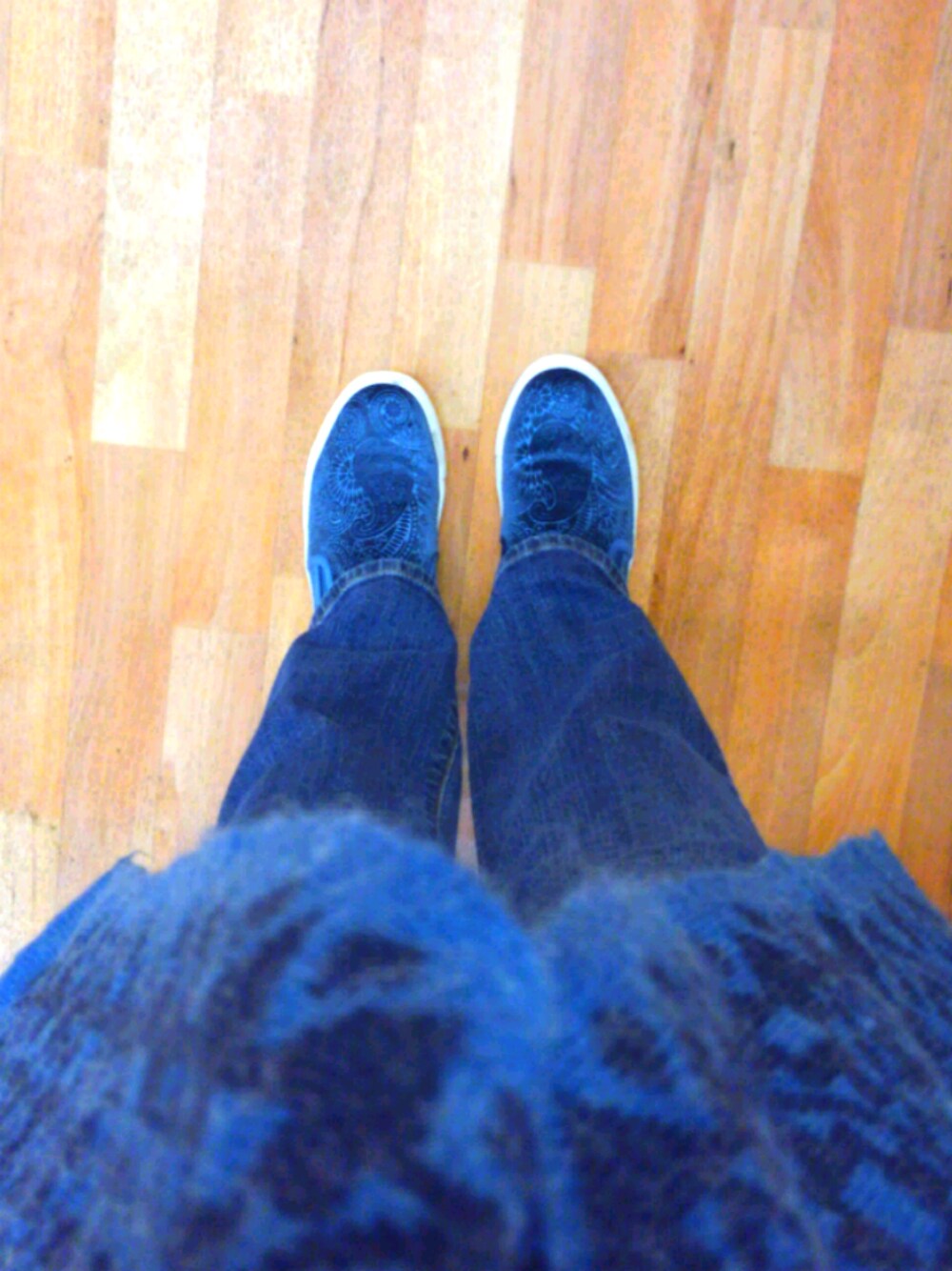 「slipons、blue、COMFORT、Marshalls」｜「STEVE MADDENのアイテム（スリッポン、ブルー系）」を使った、Tamahquaさん（レディース・170cm）の秋コーディネートの1枚目の写真