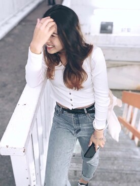 「MONKI（モンキ）のアイテム（Tシャツ/カットソー）」を使った、hollyさん（レディース・159cm）の春コーディネート