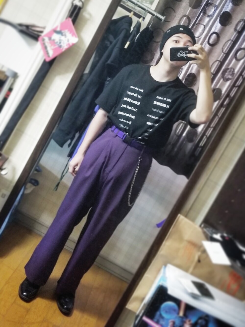 「UNDERCOVERのアイテム（Tシャツ/カットソー、ブラック系）」を使った、犬さん（メンズ・90cm）の夏コーディネートの1枚目の写真