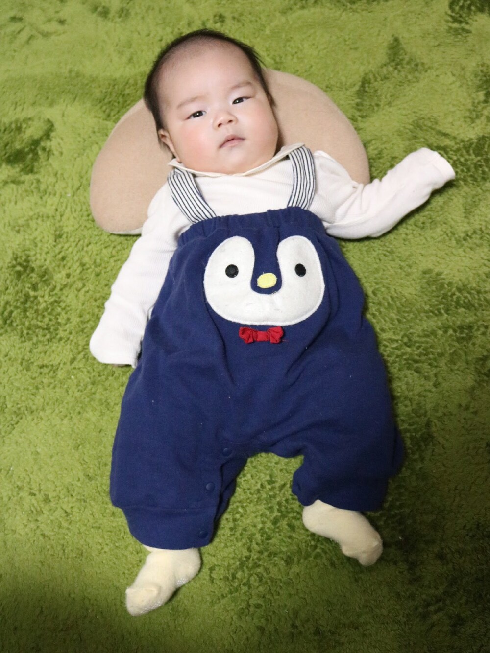 「生後2ヶ月、生後74日、babygap、アカチャンホンポ、赤ちゃん本舗、ベビーコーデ、キッズコーデ、女の子、おんなのこ」｜「babyGAPのアイテム（肌着、ホワイト系）」を使った、ぶうさん（キッズ・80cm）の夏コーディネートの1枚目の写真