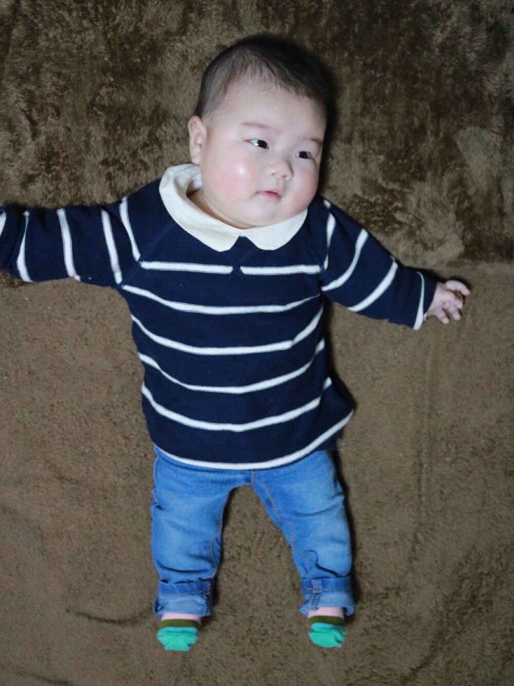 「生後3ヶ月、生後121日、H&M、babygap、old navy、happy socks、ベビーコーデ、キッズコーデ、女の子、おんなのこ」｜「H&Mのアイテム（Tシャツ/カットソー、ブルー系）」を使った、ぶうさん（キッズ・80cm）の夏コーディネートの1枚目の写真