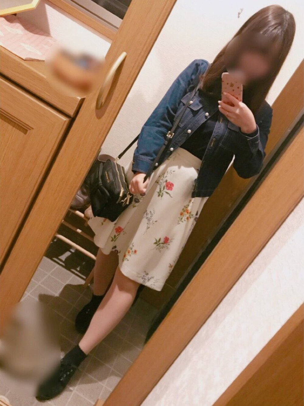「Rirandtureのカラフルブーケフラワータックスカート（スカート、ホワイト系）」を使った、nap*さん（レディース・156cm）の冬コーディネートの1枚目の写真