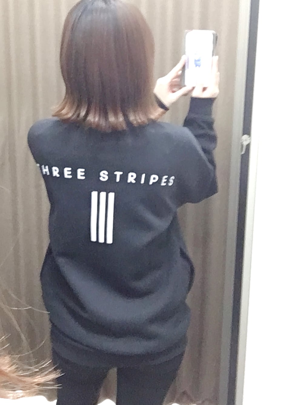 「カジュアル、低身長」｜「adidasのアイテム（スウェット、ホワイト系）」を使った、Cさん（レディース・154cm）の春コーディネートの1枚目の写真