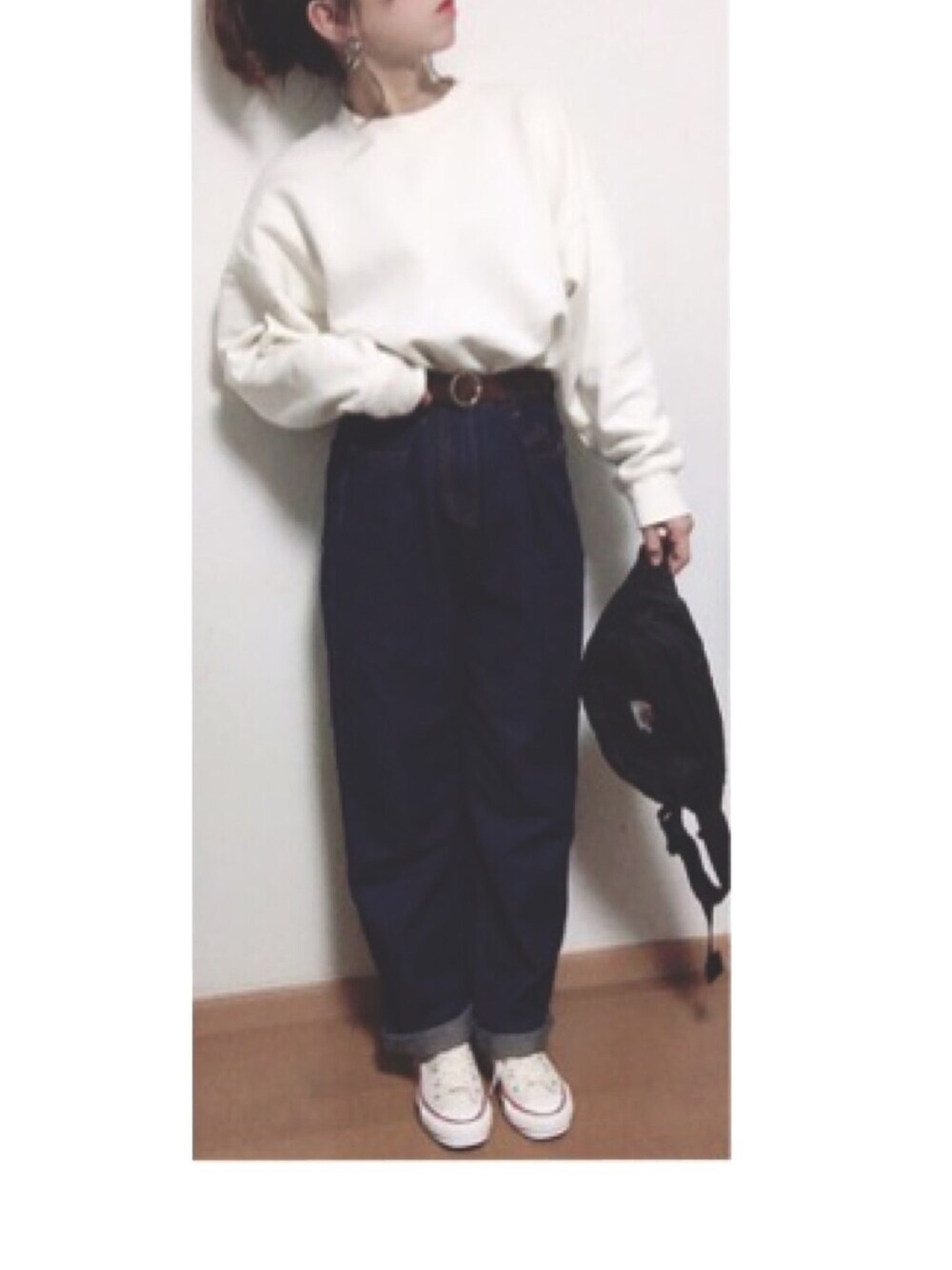 「THE NORTH FACEのTHE NORTH FACE Sweep スウィープ NM71904（ショルダーバッグ、ブラック系）」を使った、Cさん（レディース・154cm）の春コーディネートの1枚目の写真