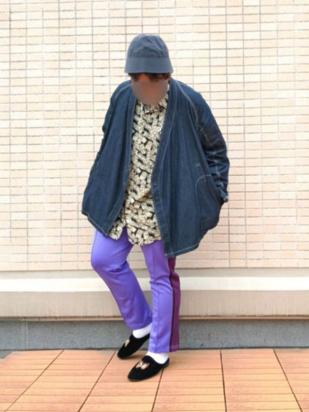 「バケットハット、ハット、柄シャツ、古着MIX、トラックパンツ、ミュール、モード、ゆるコーデ、ストリート、カラーパンツ」｜「Steven Alanの＜Steven Alan＞ TC BIO MARINE HAT/ハット（ハット、グレー系）」を使った、you_woodsさん（メンズ・170cm）の秋コーディネートの1枚目の写真