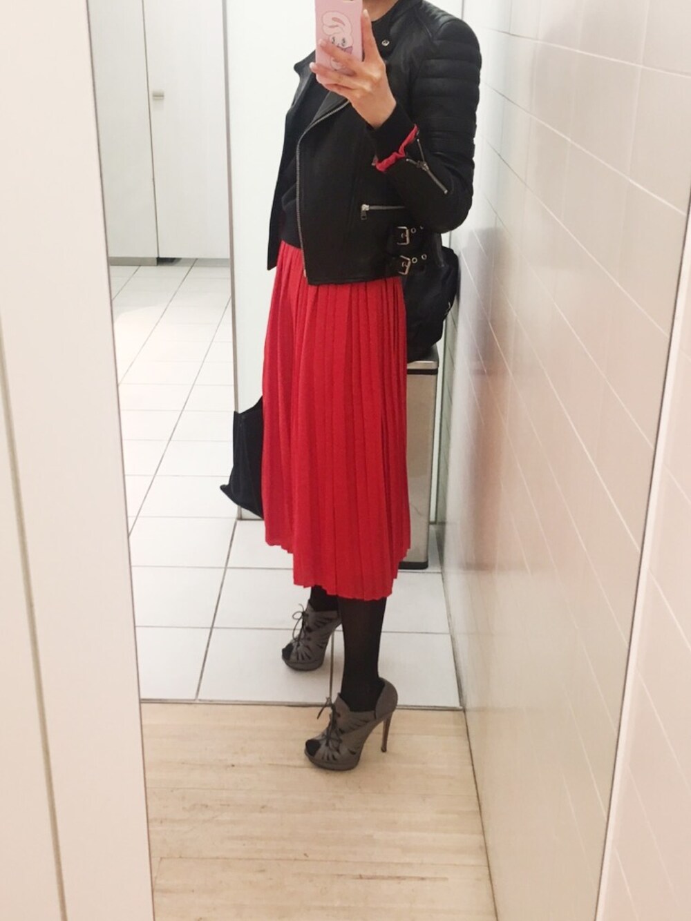「ootd」｜「Nicholas Kirkwoodのアイテム（サンダル、シルバー系）」を使った、fumikoさん（レディース・160cm）の春コーディネートの1枚目の写真