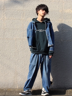 「Gosha Rubchinskiy（ゴーシャラブチンスキー）のアイテム（パーカー）」を使った、daikikunnさん（メンズ・175cm）の春コーディネート
