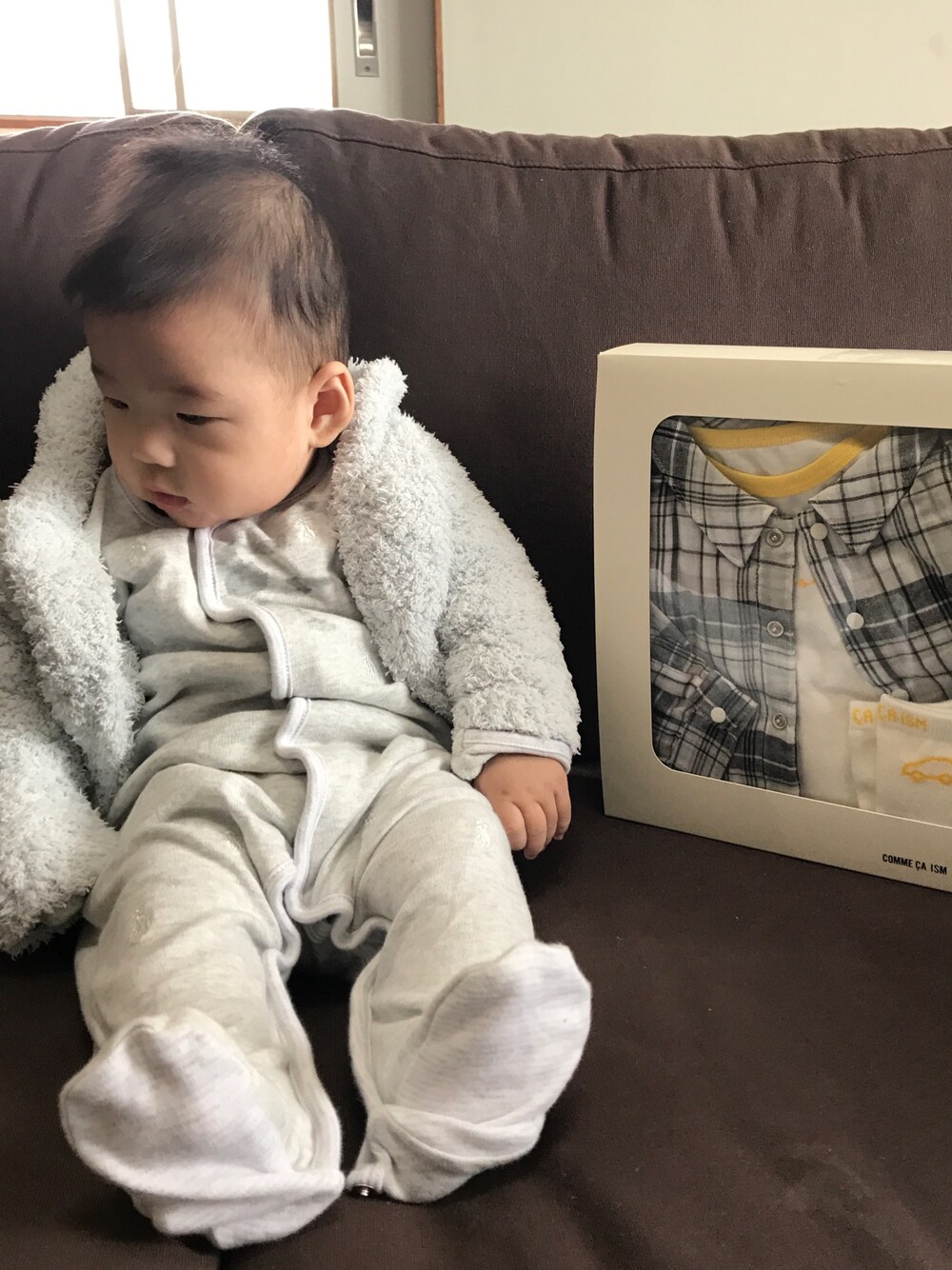 「bearfootdreams、4ヶ月、もこもこパーカー、Ralph Lauren、baby、babycode、赤ちゃんコーデ、ロンパース」｜「BAREFOOT DREAMSの513 CozyChic Toddler Hoodie（パーカー、ブルー系）」を使った、Naoriさん（キッズ・70cm）の夏コーディネートの1枚目の写真