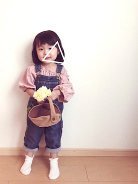「babygap」｜「アイテム（サロペット/オーバーオール）」を使った、merico*さん（キッズ・80cm）の秋コーディネート