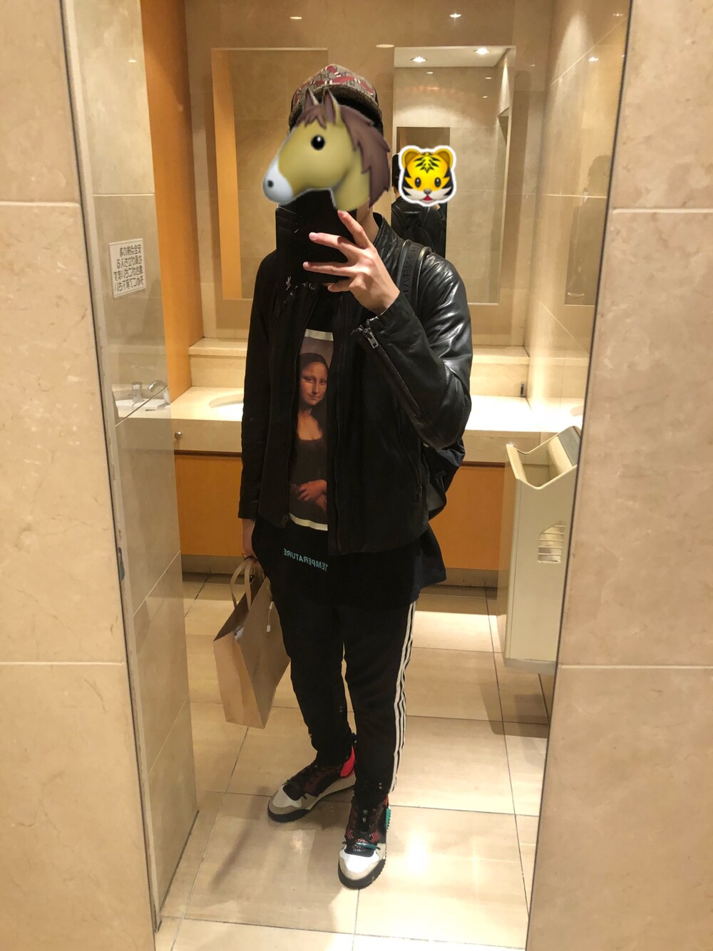 「GIVENCHY、Martin Margiela、GUCCI、adidas originals、キャップ、バックパック、スニーカー、ライダース、レザー」｜「GUCCIのアイテム（キャップ、ベージュ系）」を使った、メジロマックイーン🐴さん（メンズ・178cm）の秋コーディネートの1枚目の写真